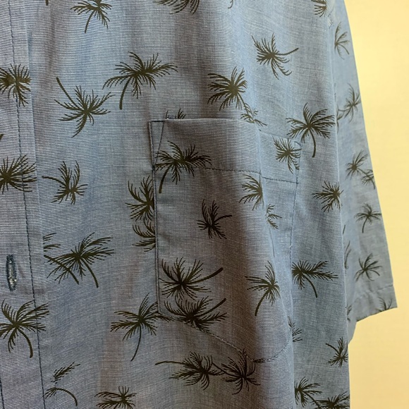 Men’s button up shirt - Picture 2 of 4